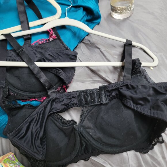 Vintage Fredericks of Hollywood Water Bras Set of 2 - Picture 5 of 5